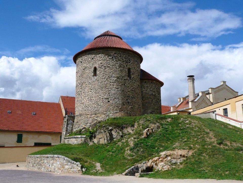 Wine House Znojmo Villa Luaran gambar